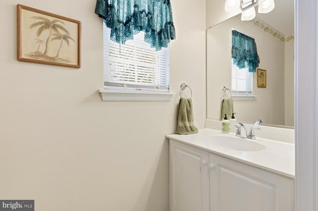 808 CLOVERFIELDS DR, Stevensville, MD 21666