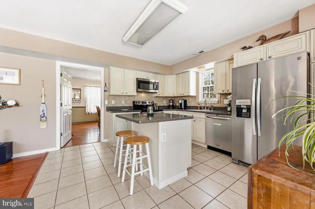 808 CLOVERFIELDS DR, Stevensville, MD 21666