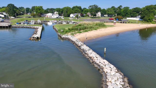 808 CLOVERFIELDS DR, Stevensville, MD 21666