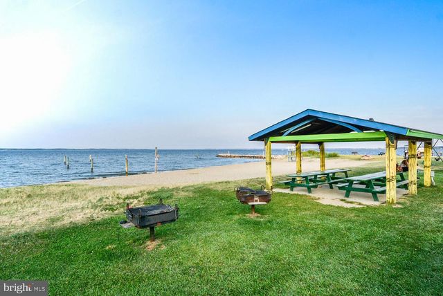 808 CLOVERFIELDS DR, Stevensville, MD 21666