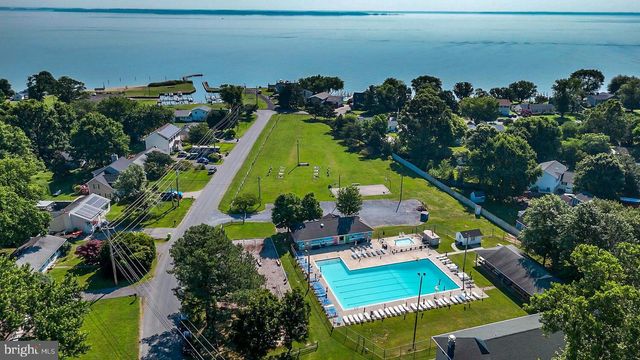 808 CLOVERFIELDS DR, Stevensville, MD 21666