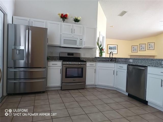223 LADY DIANA DRIVE, Davenport, FL 33837