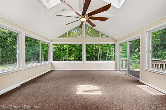 18733 Yorkshire Drive, Livonia, MI 48152