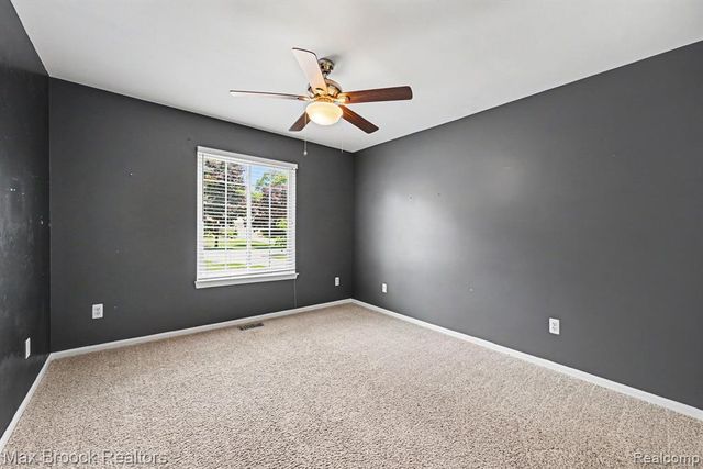 18733 Yorkshire Drive, Livonia, MI 48152