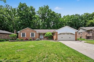18733 Yorkshire Drive, Livonia, MI 48152