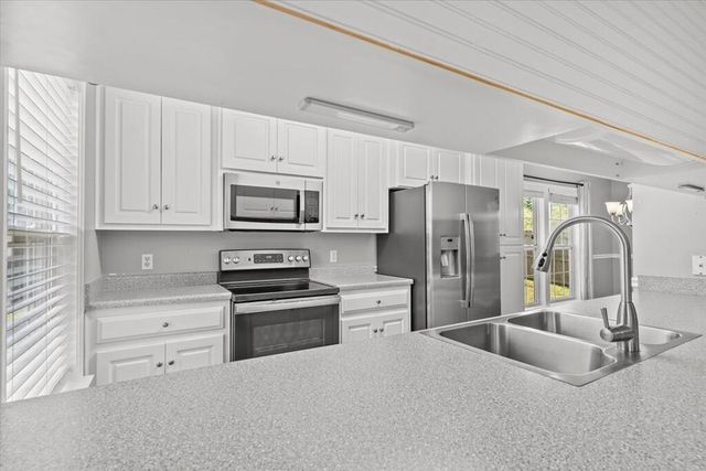 143 Mayberry Lane, Dothan, AL 36305