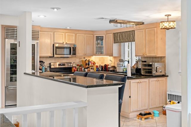 40 Carlson Ave, Newton, MA 02459
