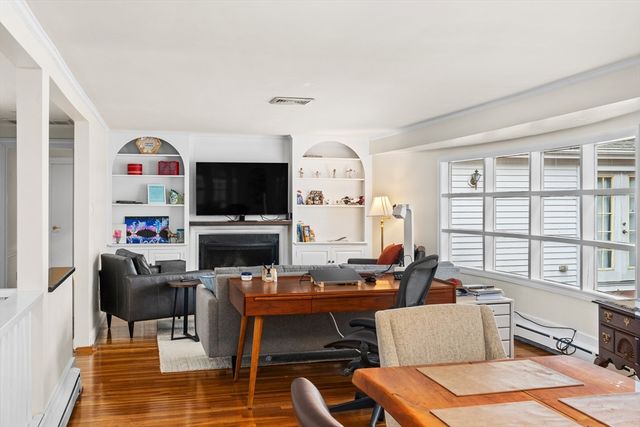 40 Carlson Ave, Newton, MA 02459