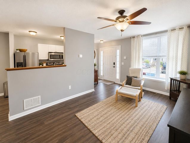 289 Slippery Elm Drive, Blacklick, OH 43004
