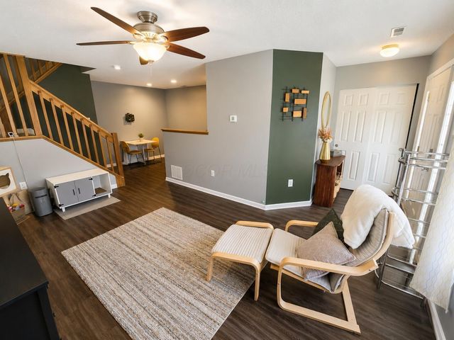289 Slippery Elm Drive, Blacklick, OH 43004
