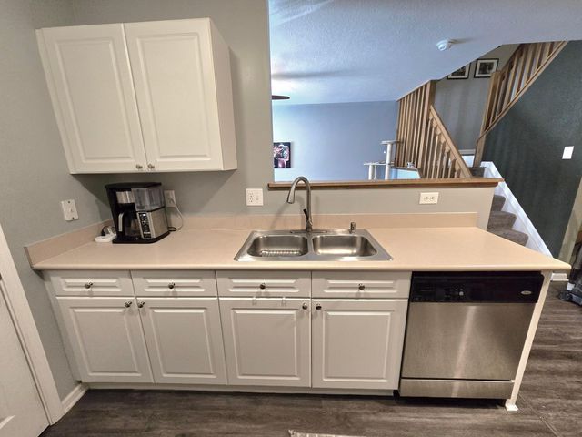 289 Slippery Elm Drive, Blacklick, OH 43004
