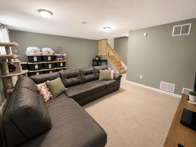 289 Slippery Elm Drive, Blacklick, OH 43004