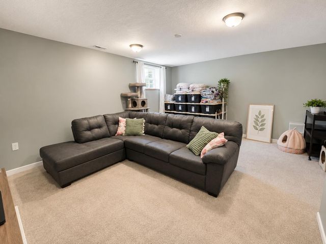 289 Slippery Elm Drive, Blacklick, OH 43004