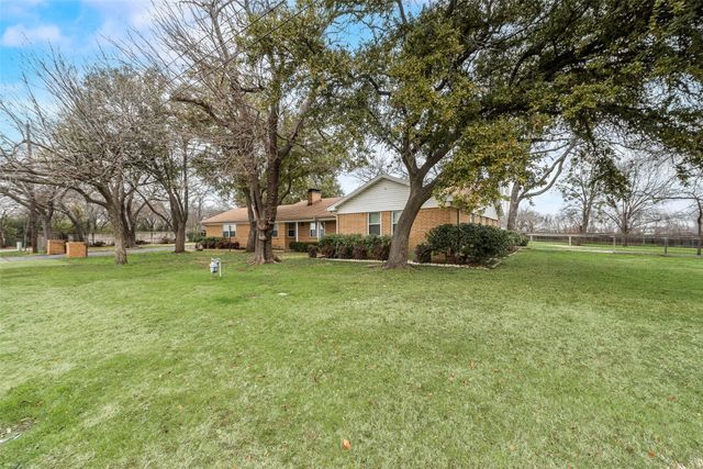 728 Del Drive, Denton, TX 76207