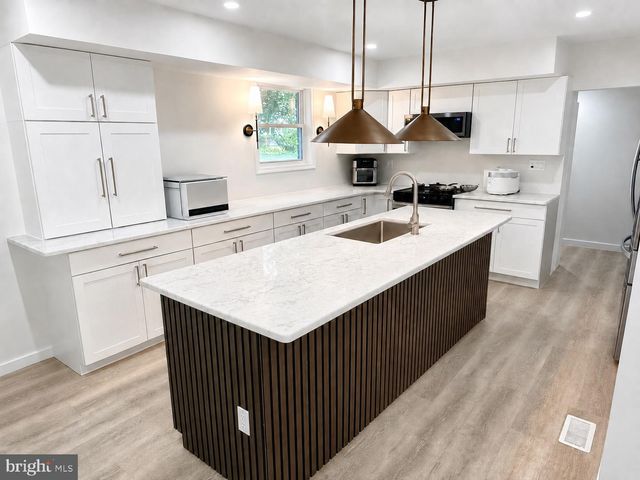 1832 SPERA LN, Eagleville, PA 19403