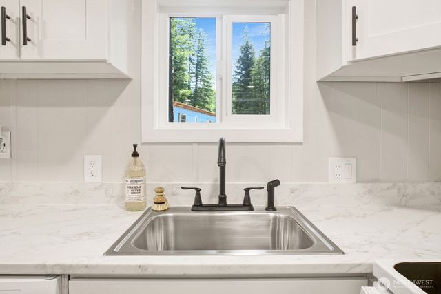 8410 Cimarron Way, Maple Falls, WA 98266
