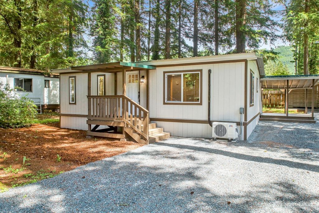 8410 Cimarron Way, Maple Falls, WA 98266
