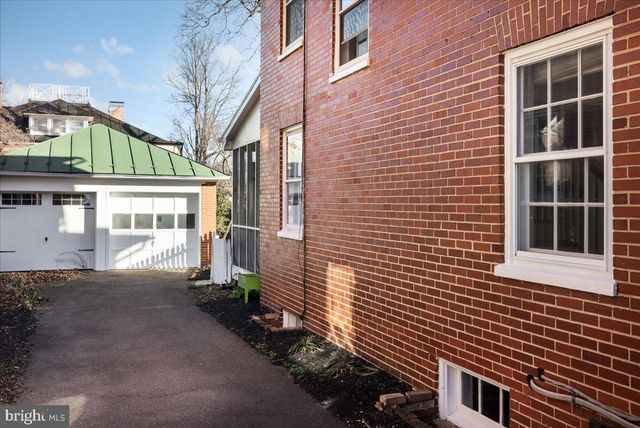 330 W CECIL ST, Winchester, VA 22601