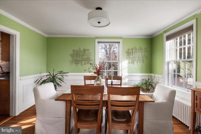 330 W CECIL ST, Winchester, VA 22601