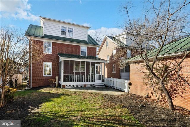 330 W CECIL ST, Winchester, VA 22601