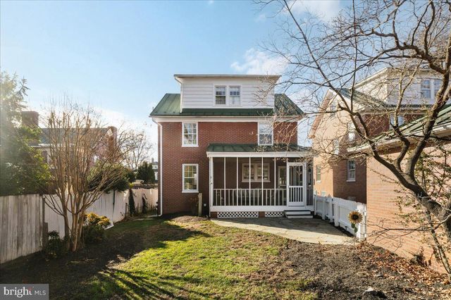 330 W CECIL ST, Winchester, VA 22601