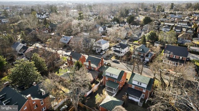 330 W CECIL ST, Winchester, VA 22601