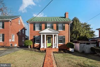 330 W CECIL ST, Winchester, VA 22601