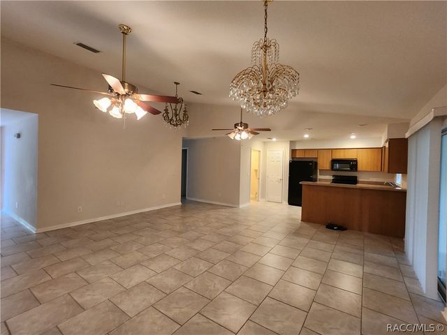 6521 E Grayson Street, Inverness, FL 34452