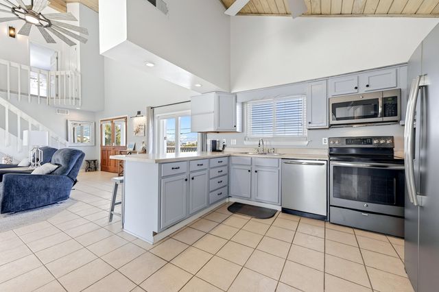 7569 White Sands Boulevard, Navarre, FL 32566