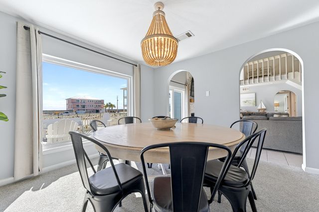 7569 White Sands Boulevard, Navarre, FL 32566