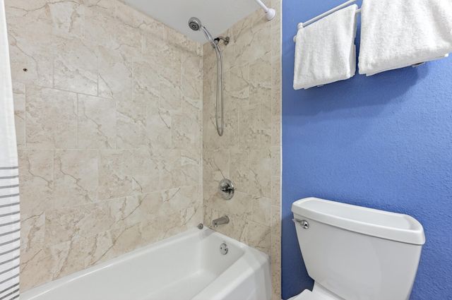 7569 White Sands Boulevard, Navarre, FL 32566