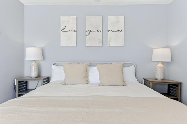 7569 White Sands Boulevard, Navarre, FL 32566