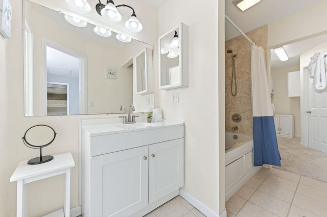 7569 White Sands Boulevard, Navarre, FL 32566