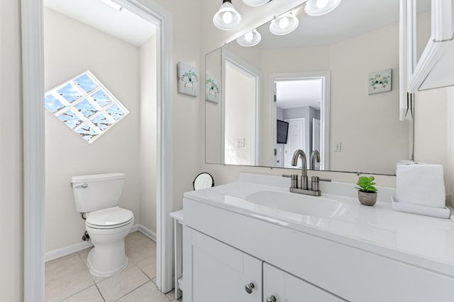 7569 White Sands Boulevard, Navarre, FL 32566