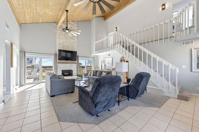 7569 White Sands Boulevard, Navarre, FL 32566