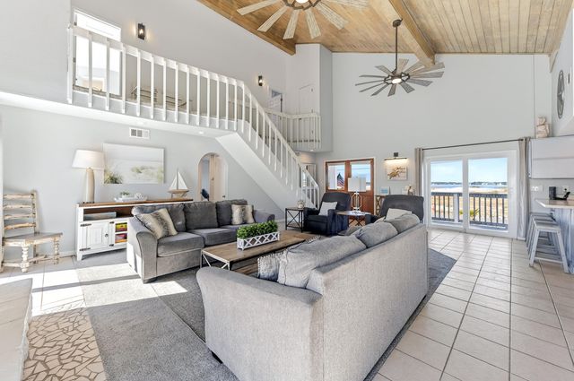 7569 White Sands Boulevard, Navarre, FL 32566