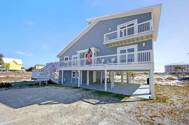 7569 White Sands Boulevard, Navarre, FL 32566