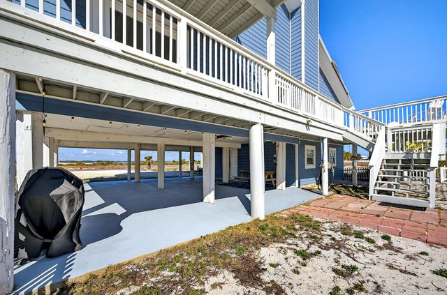 7569 White Sands Boulevard, Navarre, FL 32566