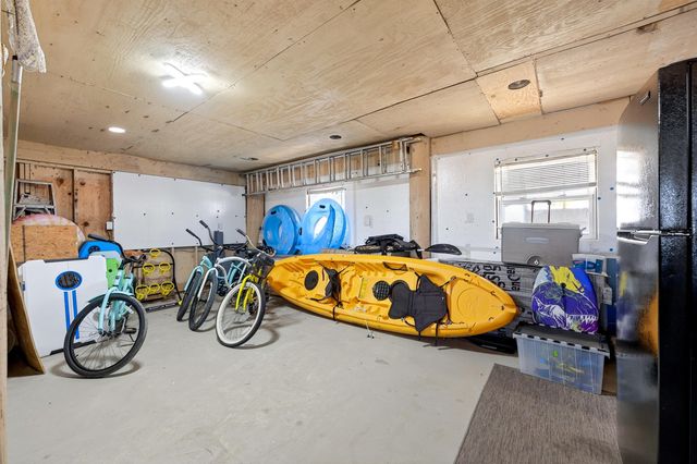 7569 White Sands Boulevard, Navarre, FL 32566