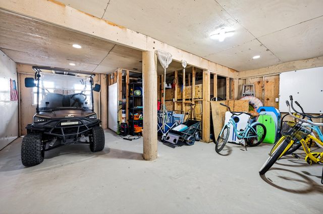 7569 White Sands Boulevard, Navarre, FL 32566