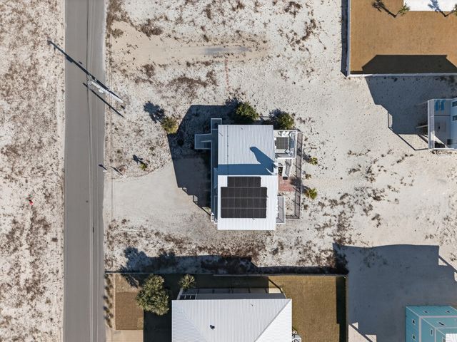 7569 White Sands Boulevard, Navarre, FL 32566