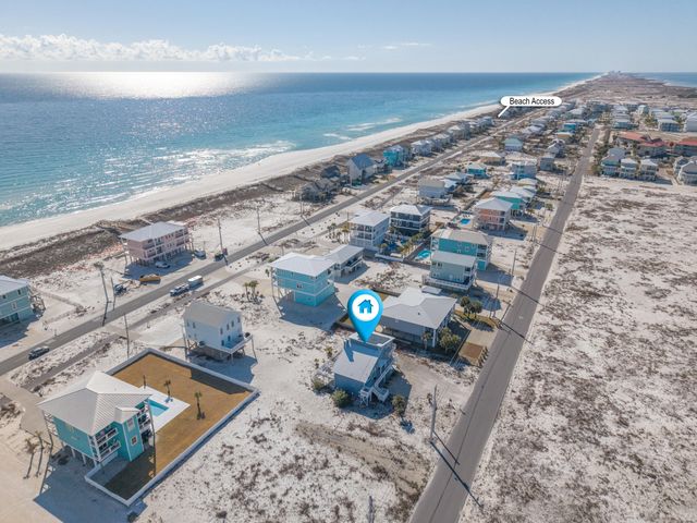 7569 White Sands Boulevard, Navarre, FL 32566