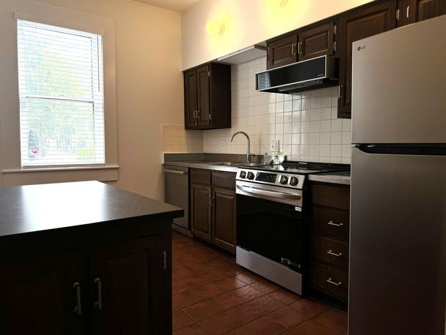 561 S 5th Street, Columbus, OH 43206