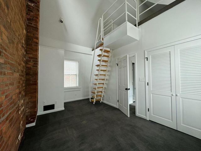 561 S 5th Street, Columbus, OH 43206