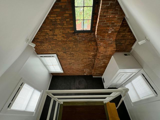 561 S 5th Street, Columbus, OH 43206
