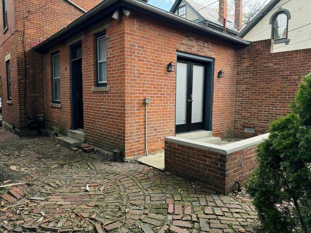 561 S 5th Street, Columbus, OH 43206