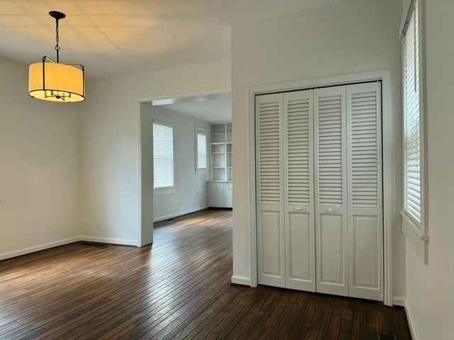 561 S 5th Street, Columbus, OH 43206