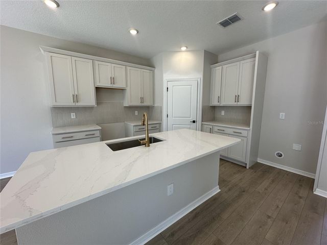 4934 EAGLE ROCK DRIVE, Wimauma, FL 33598