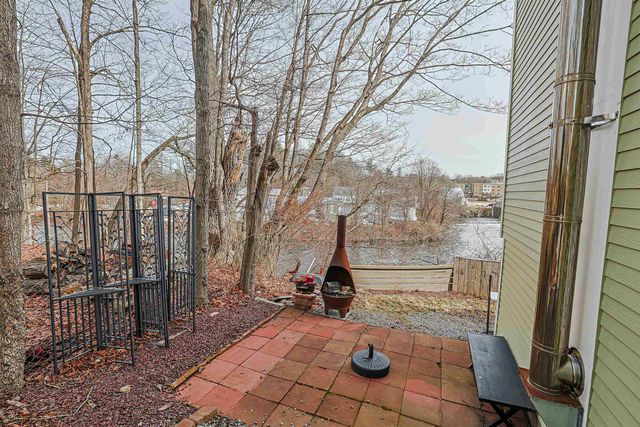 42 N Main Street, Boscawen, NH 03303