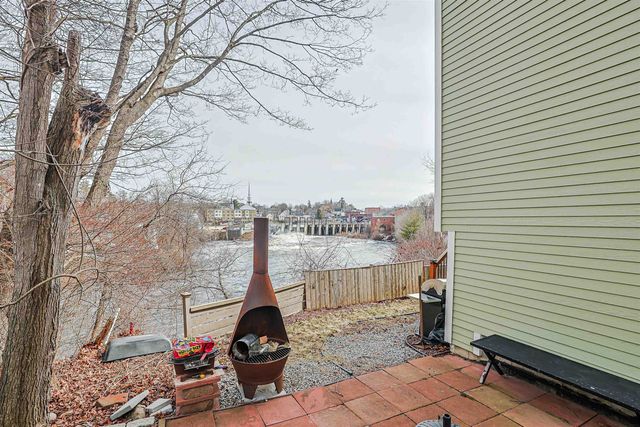 42 N Main Street, Boscawen, NH 03303